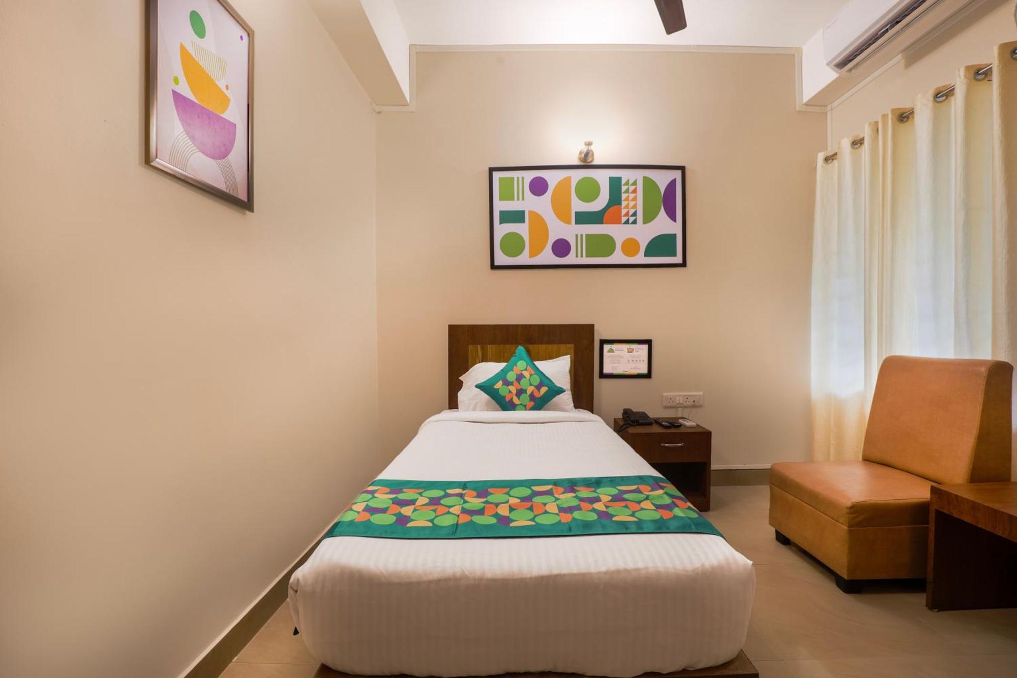 Treebo Urban Oasis Inn Guwahati Exterior foto
